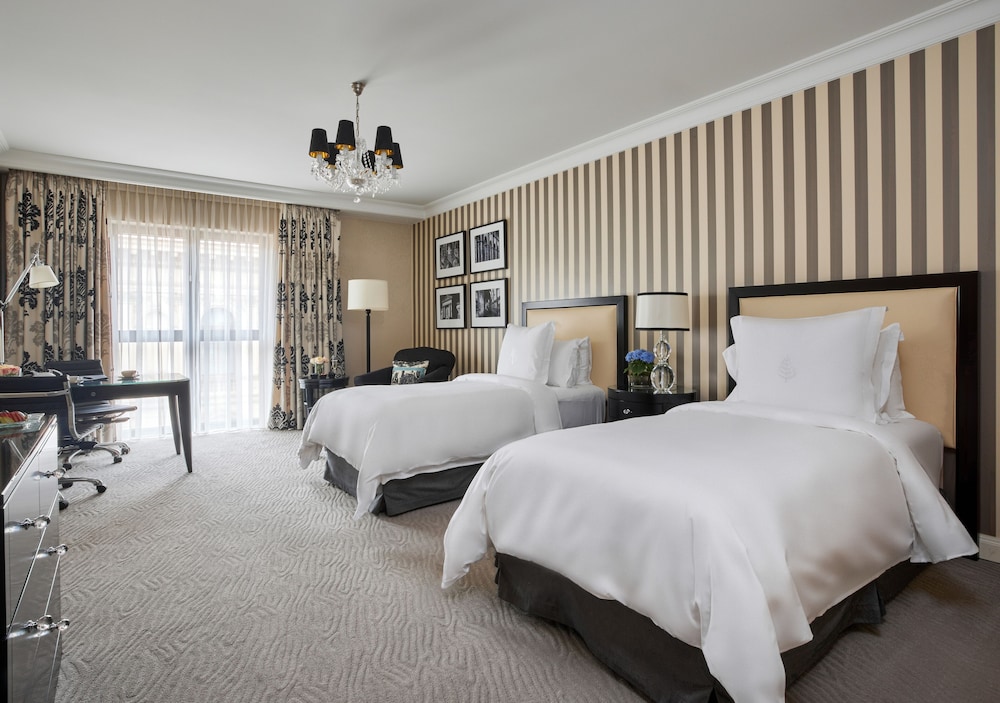 Four Seasons Hotel Prague — Hotel rooms in Prague, Prague