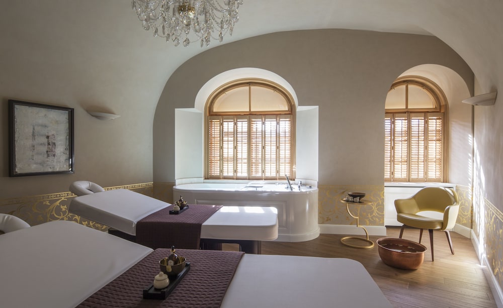 Four Seasons Hotel Prague — Spa in Prague, Prague