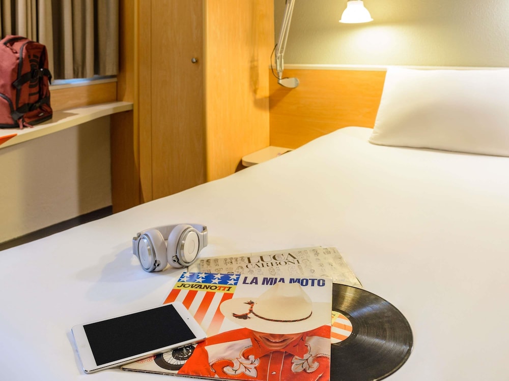 ibis Milano Centro — Hotel rooms in Milan, Lombardy