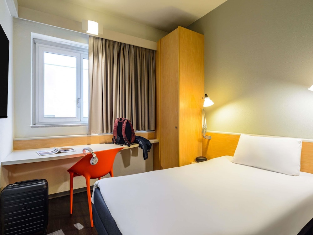 ibis Milano Centro — Hotel rooms in Milan, Lombardy