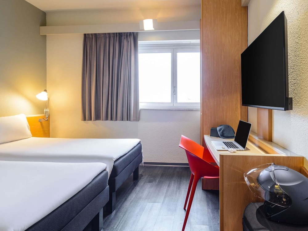 ibis Milano Centro — Hotel rooms in Milan, Lombardy