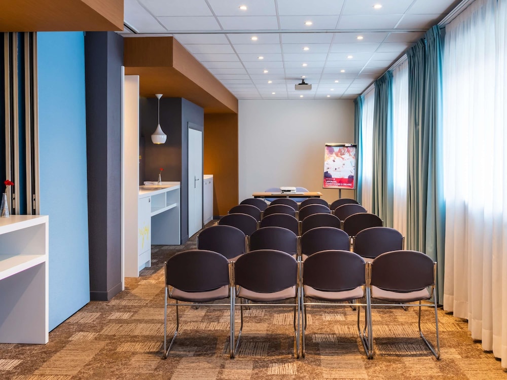 ibis Milano Centro — Hotel building in Milan, Lombardy