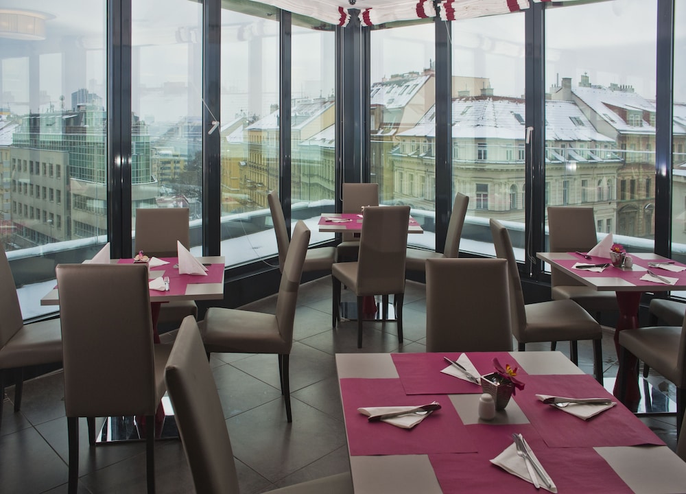 Hotel Galileo Prague — Restaurant & bars in Prague, Prague