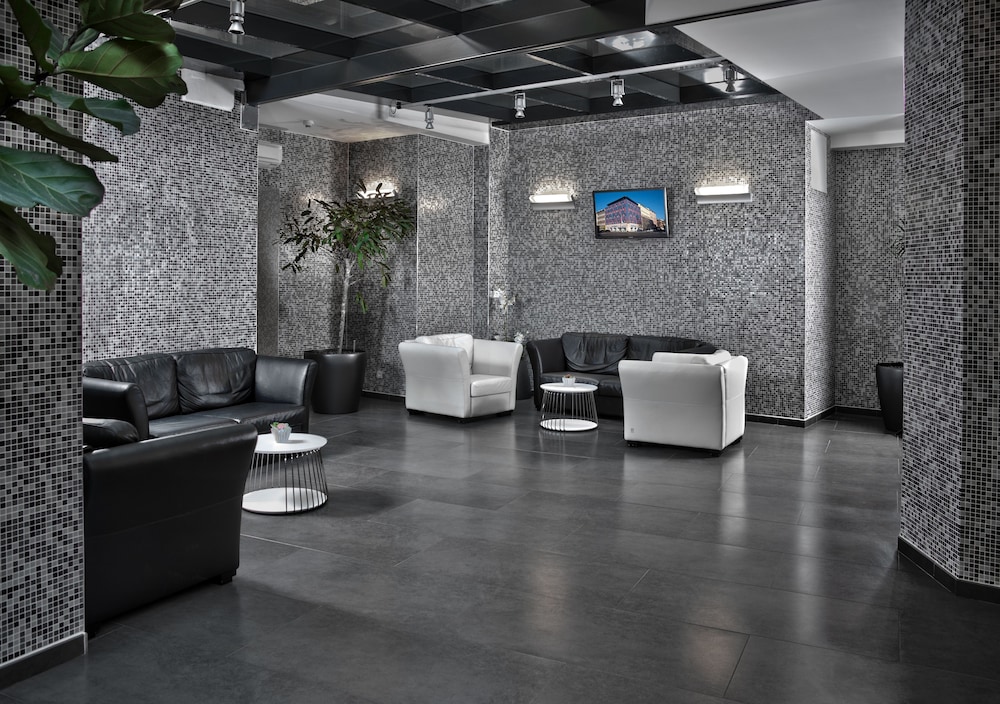Hotel Galileo Prague — Hotel building in Prague, Prague