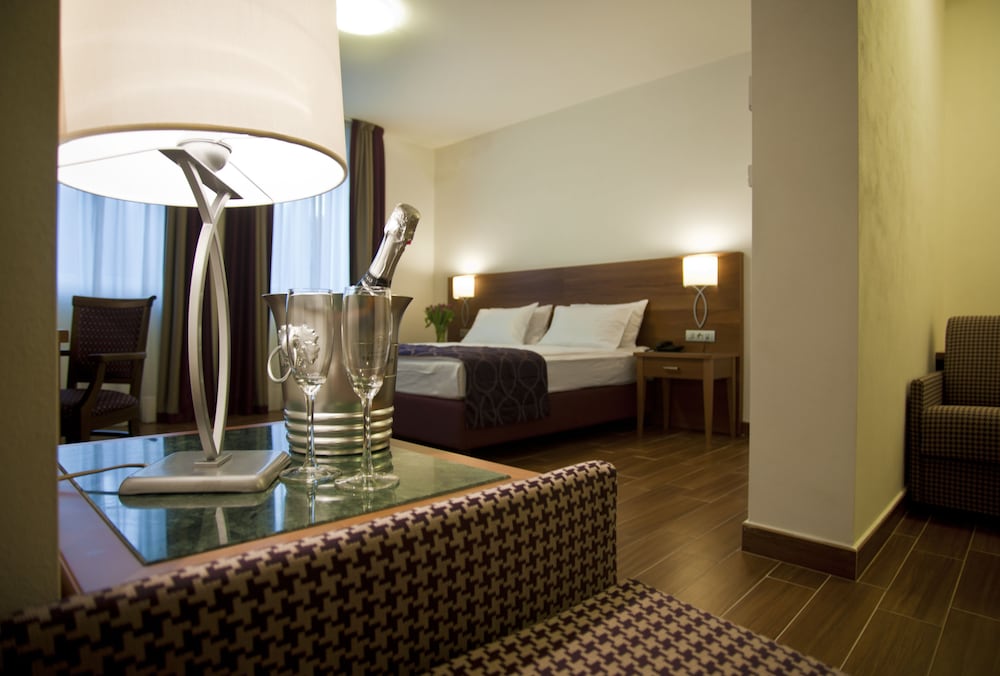 Hotel Galileo Prague — Hotel rooms in Prague, Prague