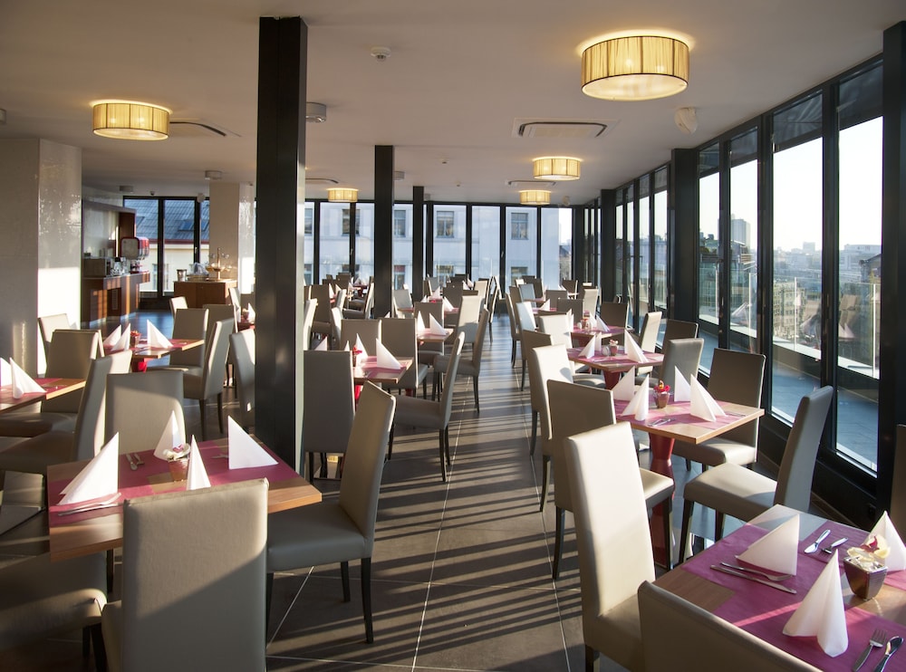 Hotel Galileo Prague — Restaurant & bars in Prague, Prague