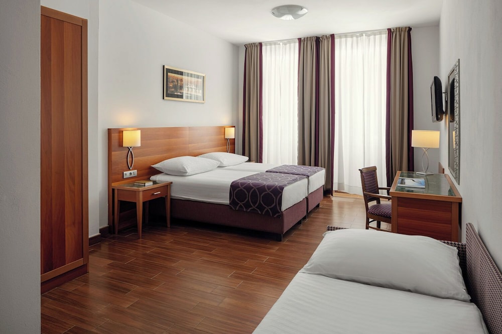 Hotel Galileo Prague — Hotel rooms in Prague, Prague