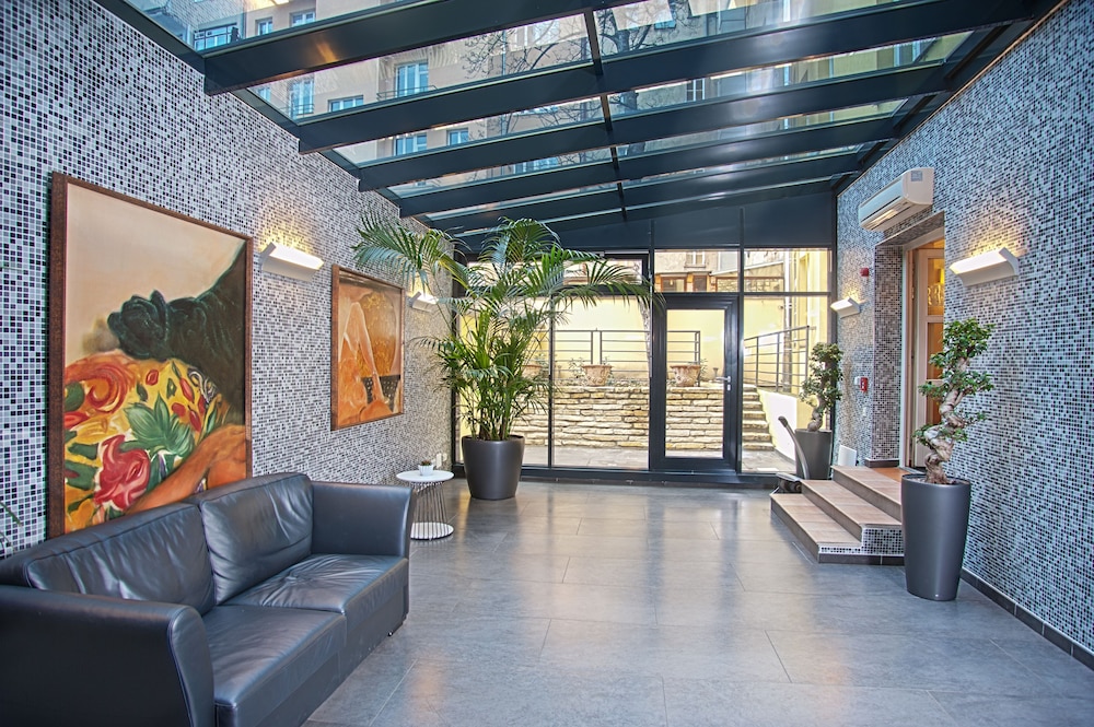 Hotel Galileo Prague — Hotel building in Prague, Prague
