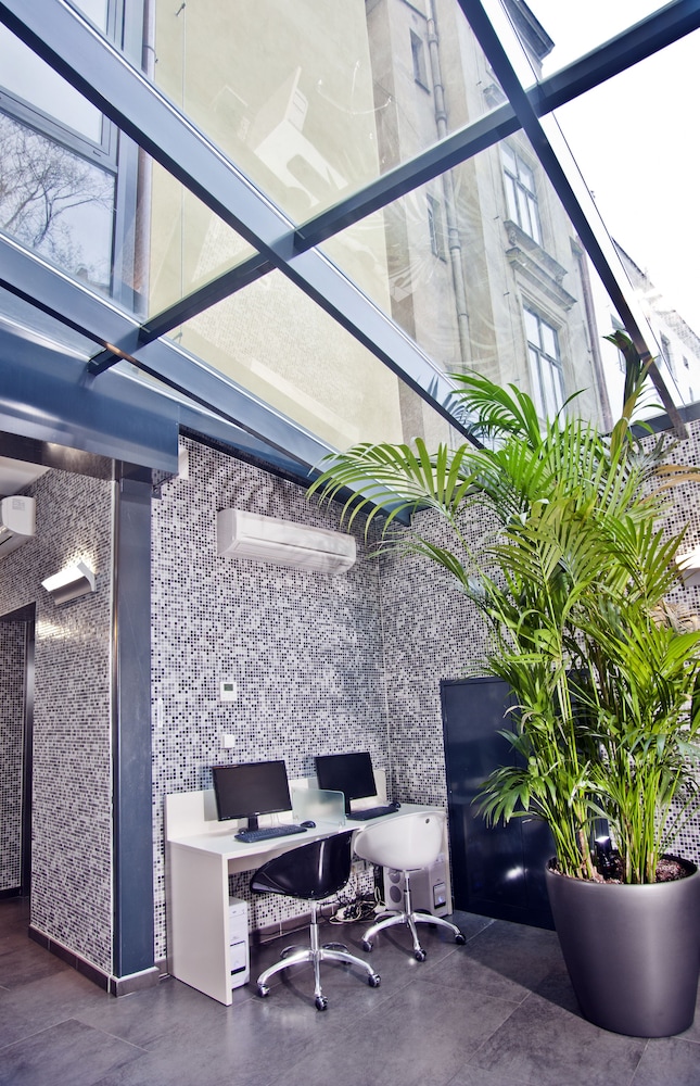 Hotel Galileo Prague — Hotel building in Prague, Prague