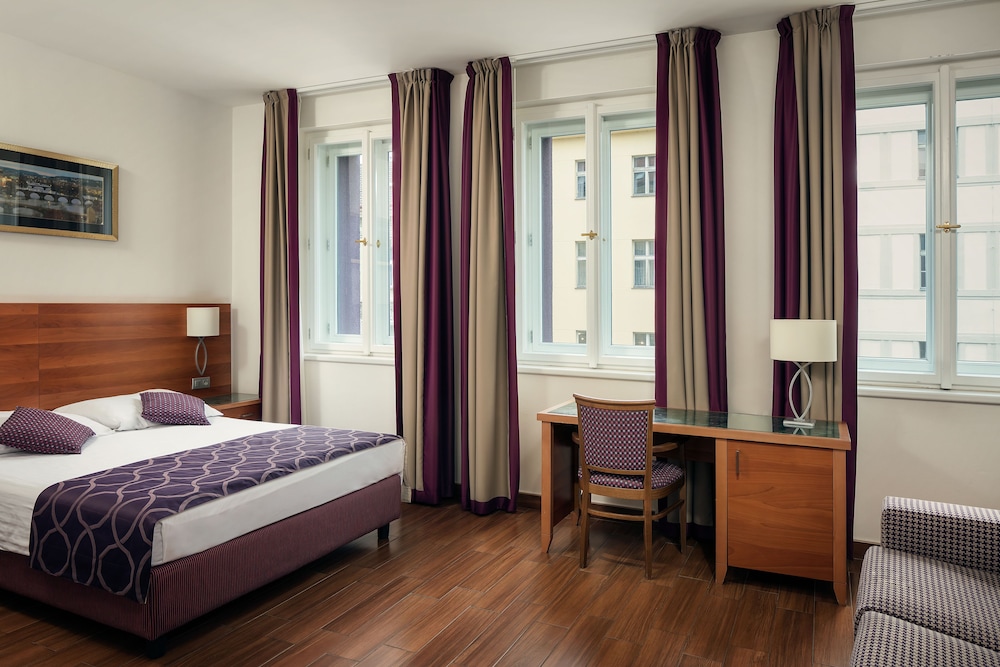 Hotel Galileo Prague — Hotel rooms in Prague, Prague