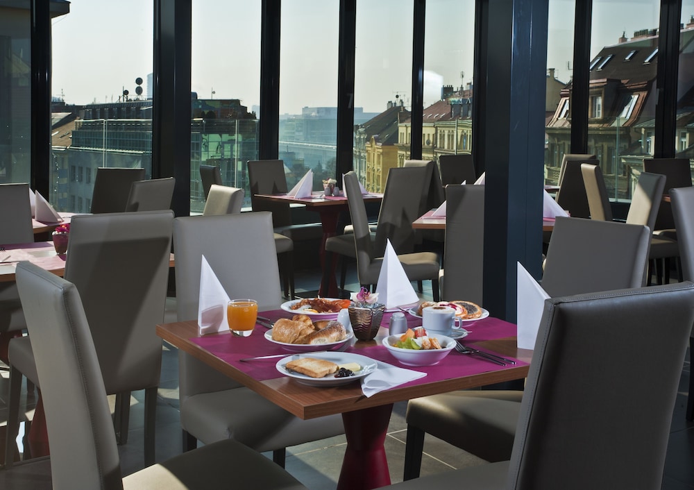 Hotel Galileo Prague — Restaurant & bars in Prague, Prague