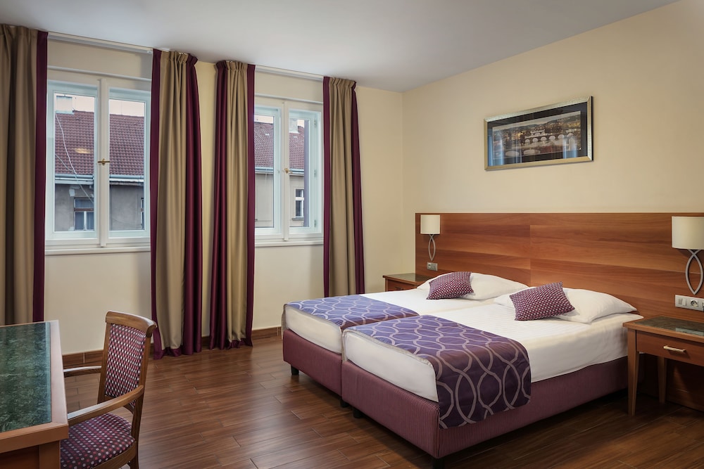 Hotel Galileo Prague — Hotel rooms in Prague, Prague
