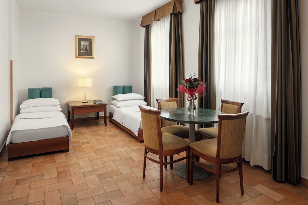 Hotel Galileo Prague — Hotel rooms in Prague, Prague