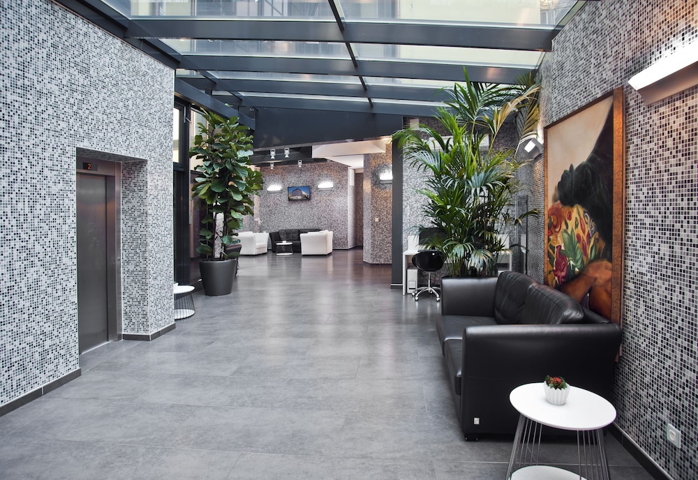 Hotel Galileo Prague — Hotel building in Prague, Prague