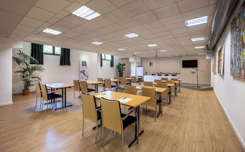 iH Hotels Milano Gioia — Hotel building in Milan, Lombardy