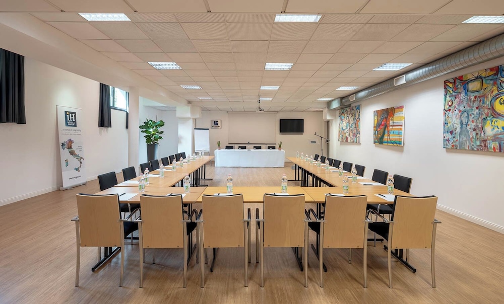iH Hotels Milano Gioia — Hotel building in Milan, Lombardy