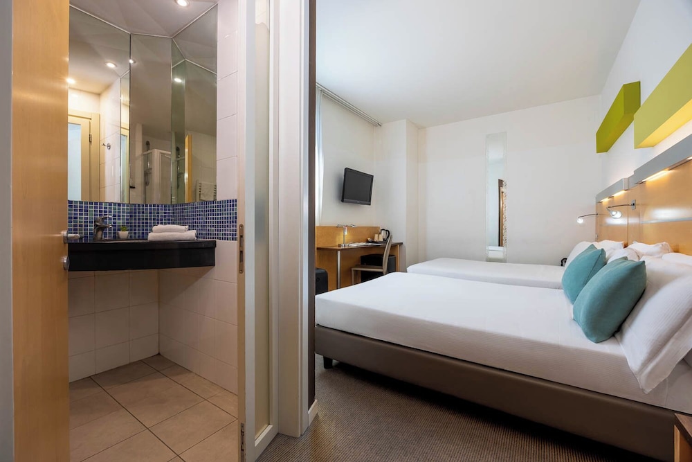 iH Hotels Milano Gioia — Hotel rooms in Milan, Lombardy