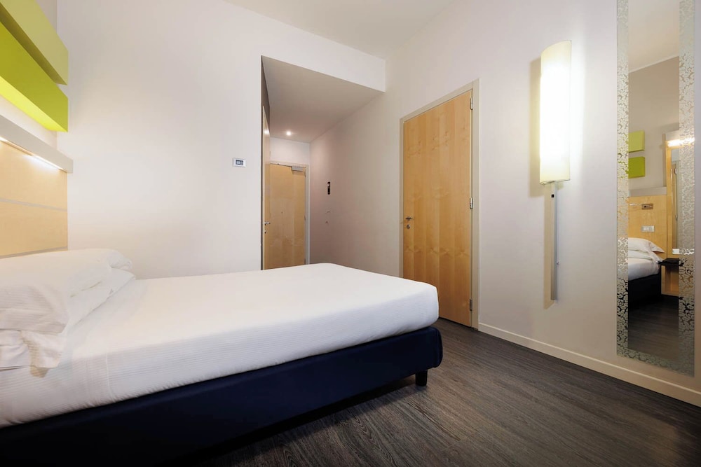 iH Hotels Milano Gioia — Hotel rooms in Milan, Lombardy