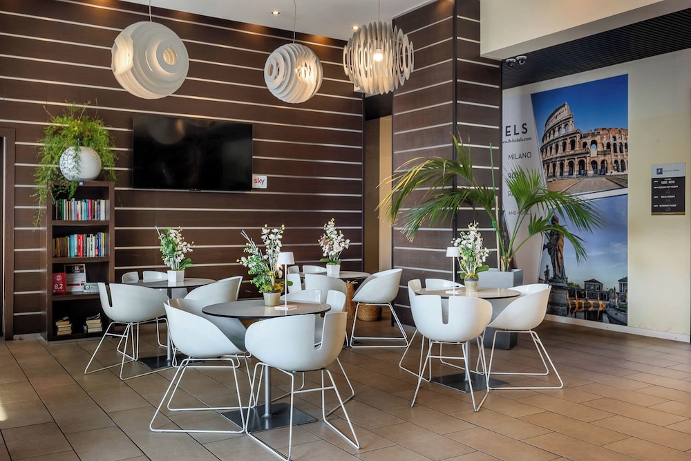 iH Hotels Milano Gioia — Restaurant & bars in Milan, Lombardy