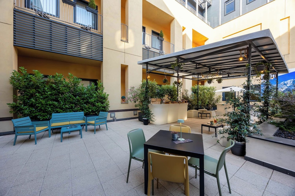 iH Hotels Milano Gioia — Restaurant & bars in Milan, Lombardy