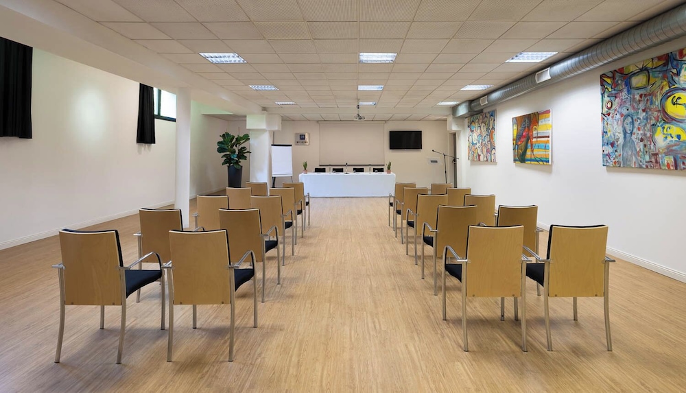 iH Hotels Milano Gioia — Hotel building in Milan, Lombardy