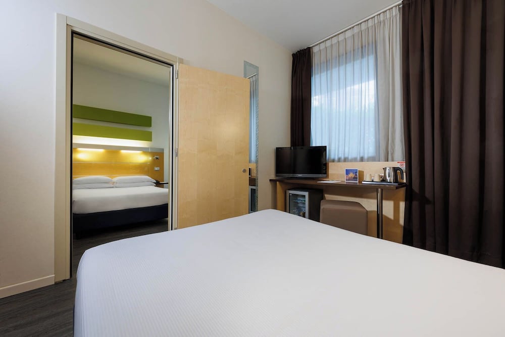 iH Hotels Milano Gioia — Hotel rooms in Milan, Lombardy