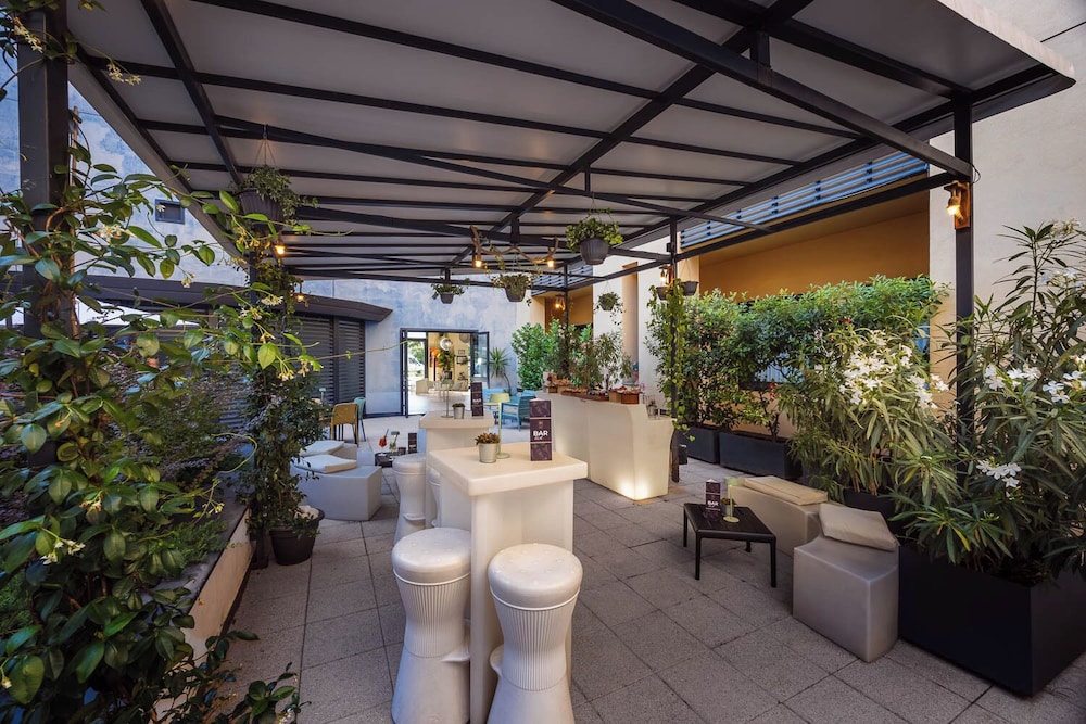 iH Hotels Milano Gioia — Restaurant & bars in Milan, Lombardy