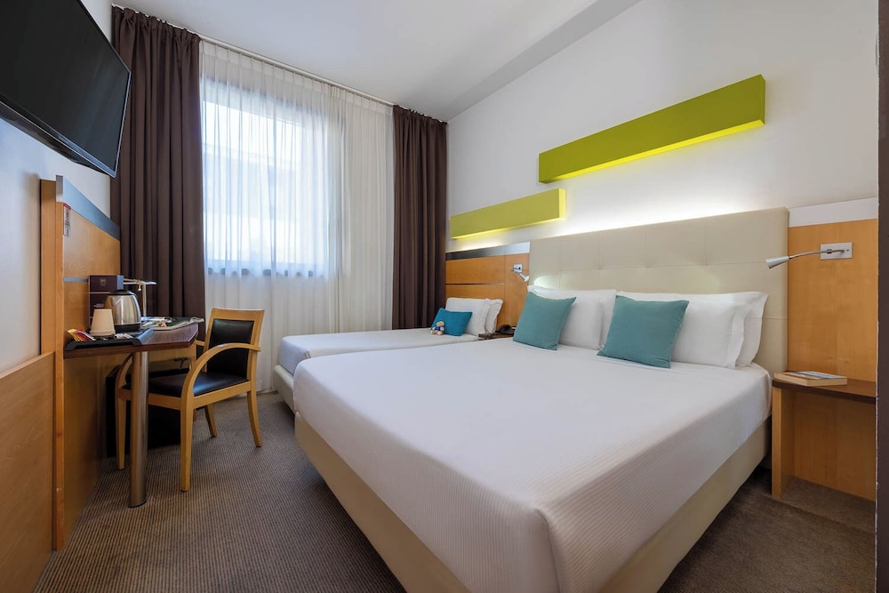 iH Hotels Milano Gioia — Hotel rooms in Milan, Lombardy