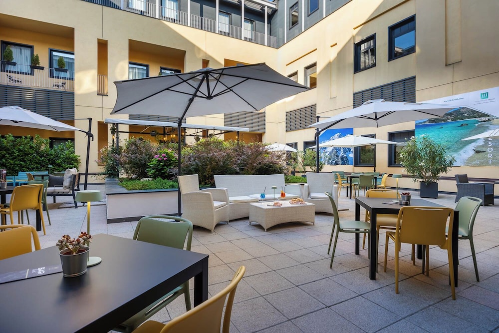 iH Hotels Milano Gioia — Restaurant & bars in Milan, Lombardy