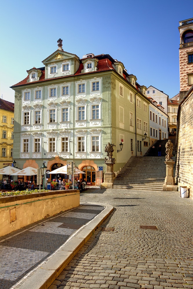 Hotel Golden Star