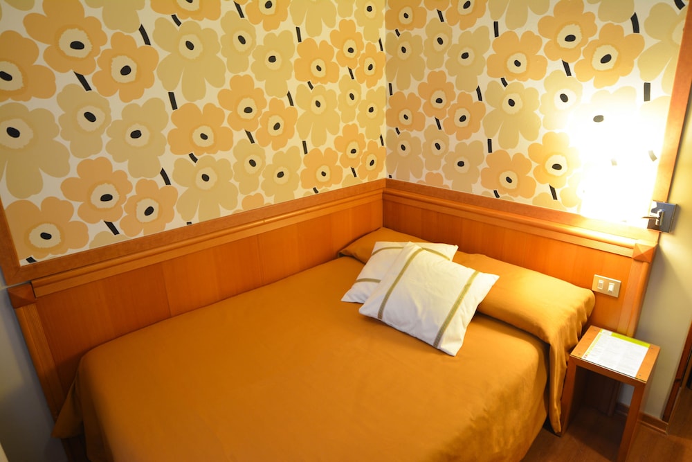 eco Hotel Milano & BioRiso Restaurant — Hotel rooms in Milan, Lombardy