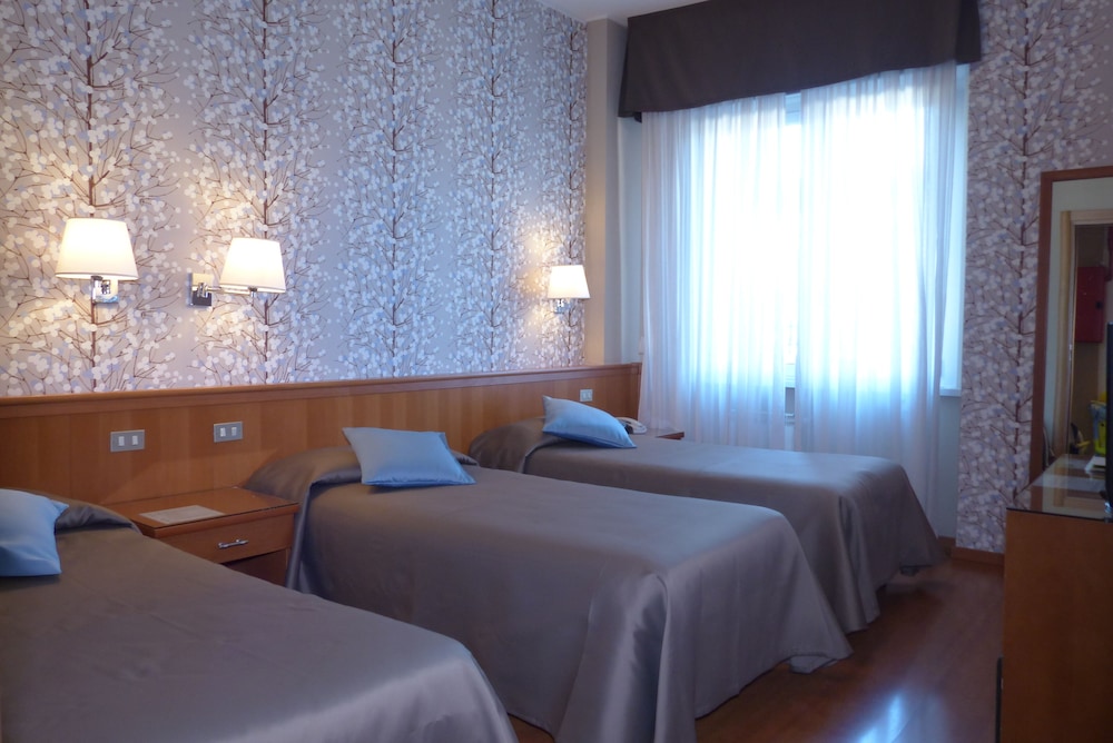 eco Hotel Milano & BioRiso Restaurant — Hotel rooms in Milan, Lombardy