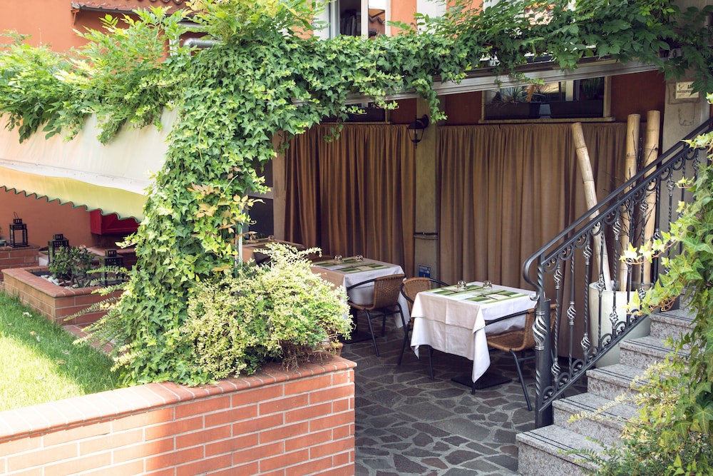 eco Hotel Milano & BioRiso Restaurant — Restaurant & bars in Milan, Lombardy