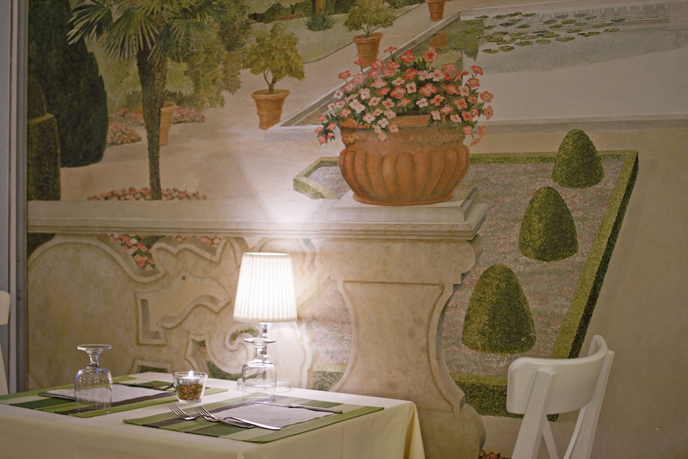 eco Hotel Milano & BioRiso Restaurant — Restaurant & bars in Milan, Lombardy