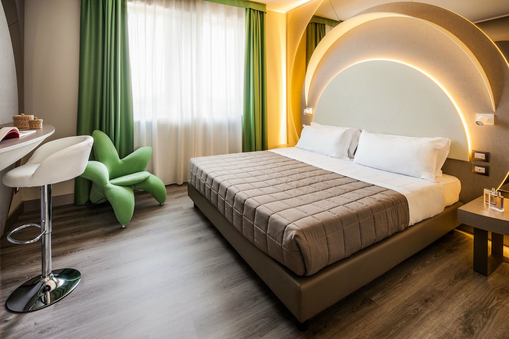 Hotel Da Vinci — Hotel rooms in Milan, Lombardy