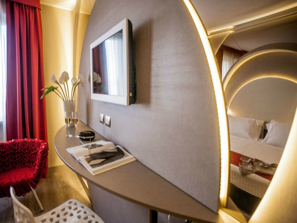 Hotel Da Vinci — Hotel rooms in Milan, Lombardy