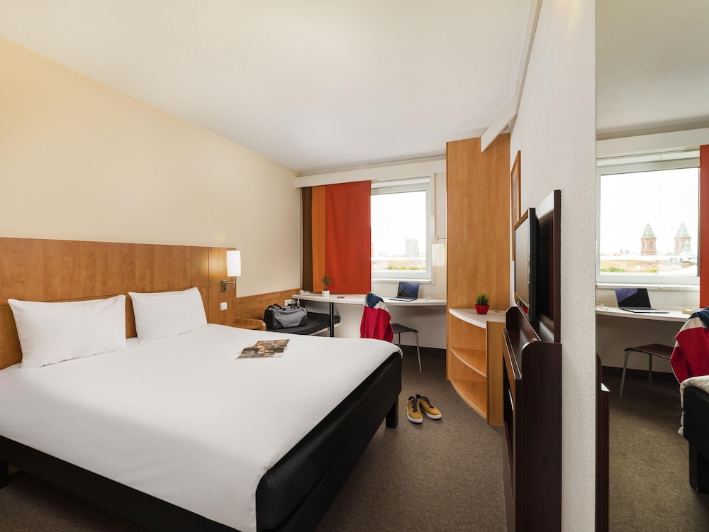 Ibis Praha Mala Strana — Hotel rooms in Prague, Prague