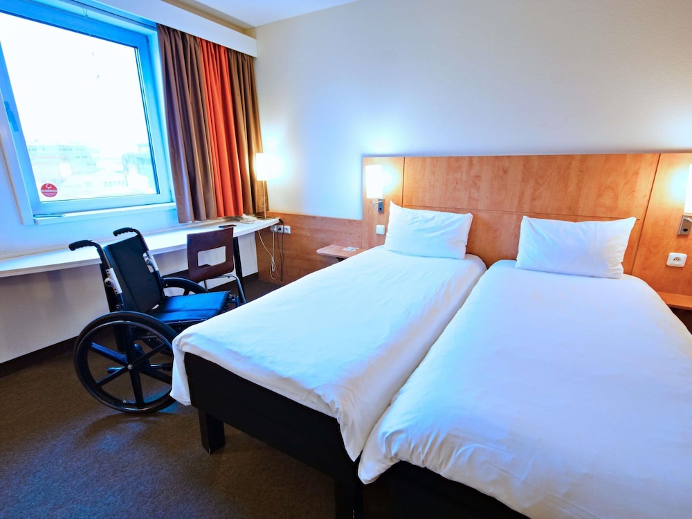 Ibis Praha Mala Strana — Hotel rooms in Prague, Prague