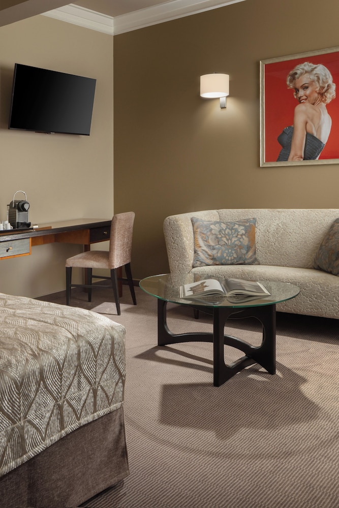 Jalta Boutique Hotel — Hotel rooms in Prague, Prague
