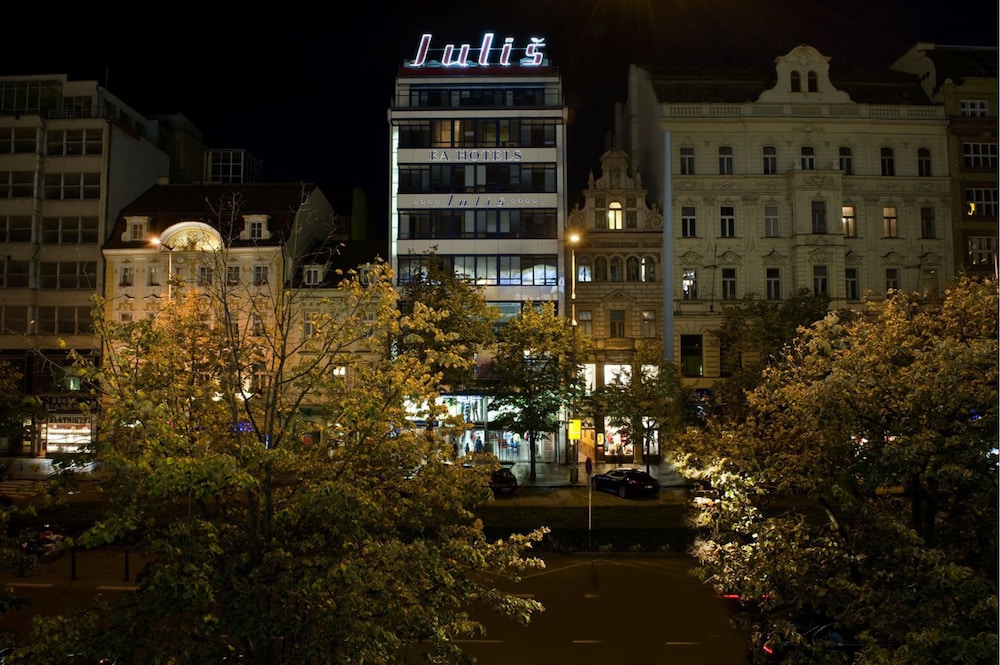 EA Hotel Juliš - zdjęcie 4