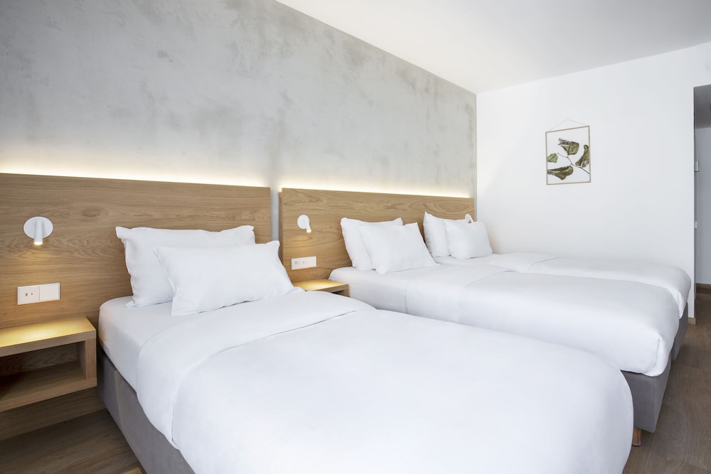 Botanique Hotel Prague — Hotel rooms in Prague, Prague