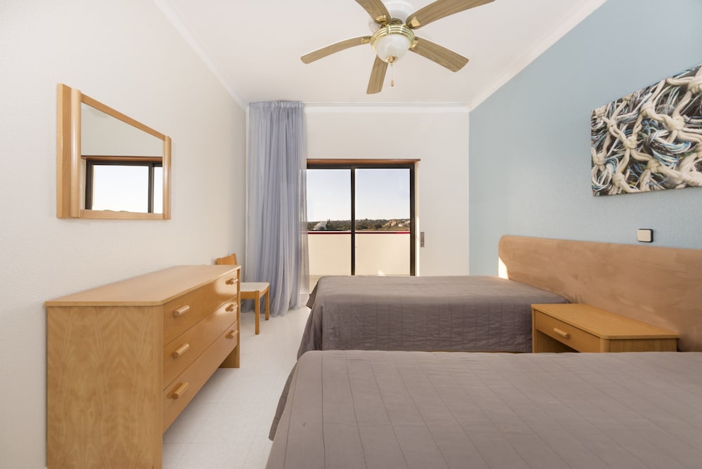 Ukino Terrace Algarve - Concept Hotel — Hotel rooms in Armação de Pêra, Faro
