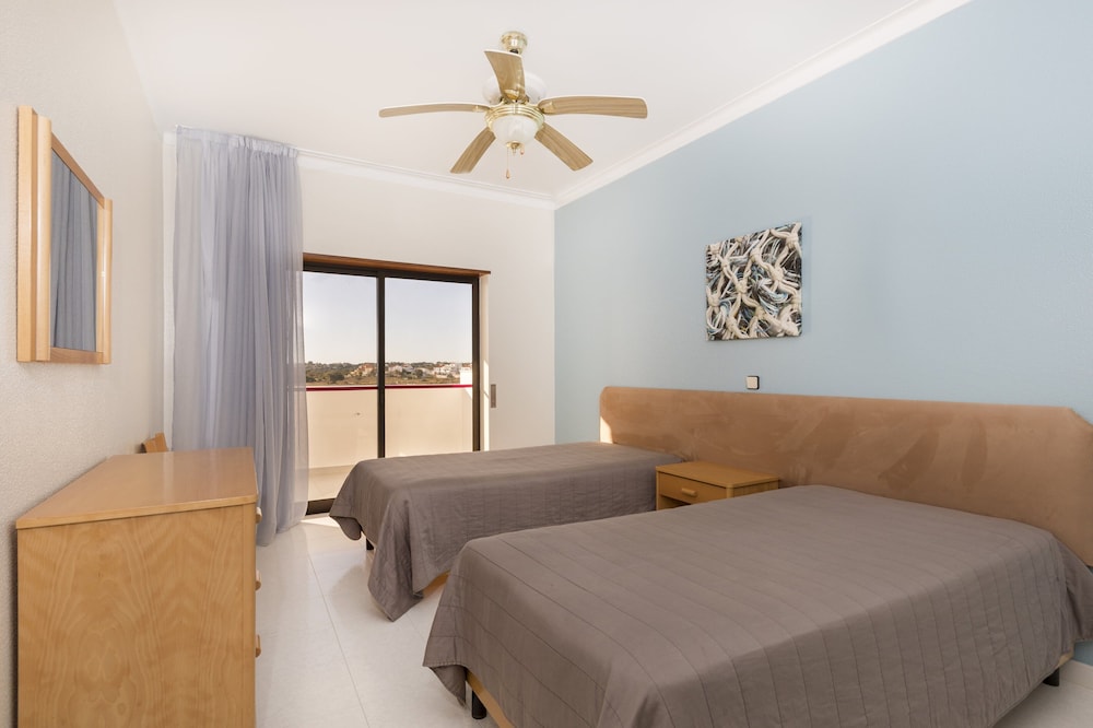 Ukino Terrace Algarve - Concept Hotel — Hotel rooms in Armação de Pêra, Faro