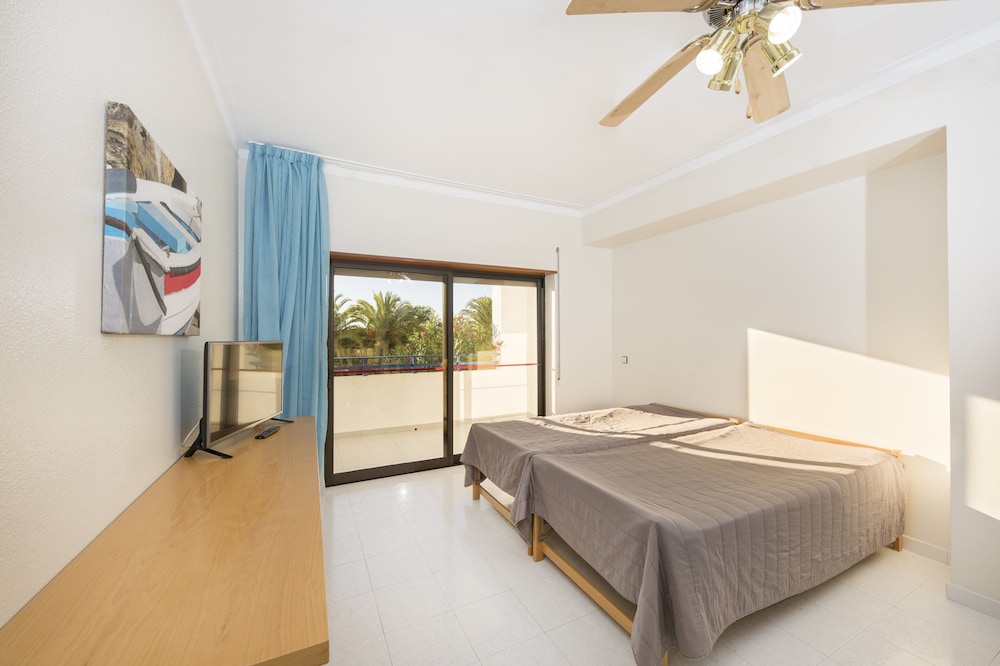 Ukino Terrace Algarve - Concept Hotel — Hotel rooms in Armação de Pêra, Faro