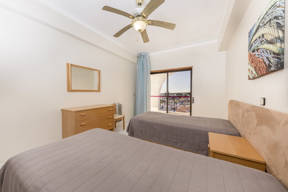 Ukino Terrace Algarve - Concept Hotel — Hotel rooms in Armação de Pêra, Faro