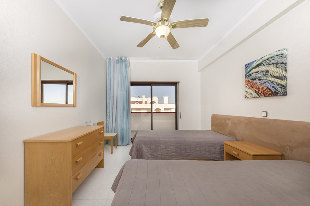 Ukino Terrace Algarve - Concept Hotel — Hotel rooms in Armação de Pêra, Faro