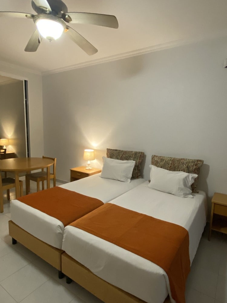 Ukino Terrace Algarve - Concept Hotel — Hotel rooms in Armação de Pêra, Faro