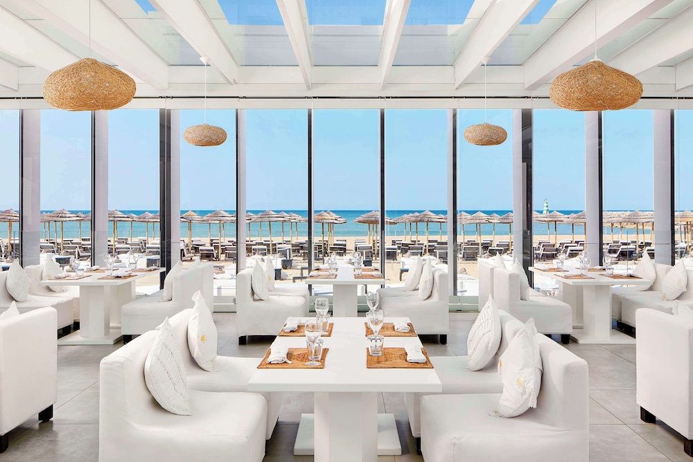 Tivoli Marina Vilamoura — Restaurant & bars in Vilamoura, Faro