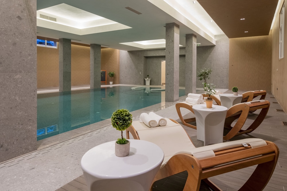 Maison Sofia - MGallery — Swimming pool in Sofia, Sofia (province)