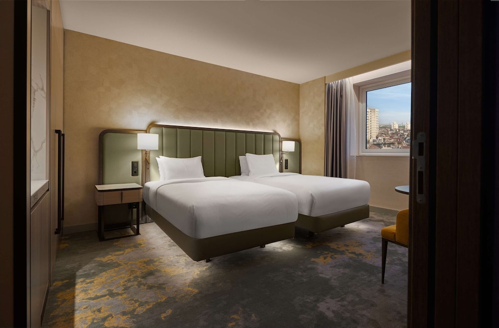 Hilton Sofia — Hotel rooms in Sofia, Sofia (province)